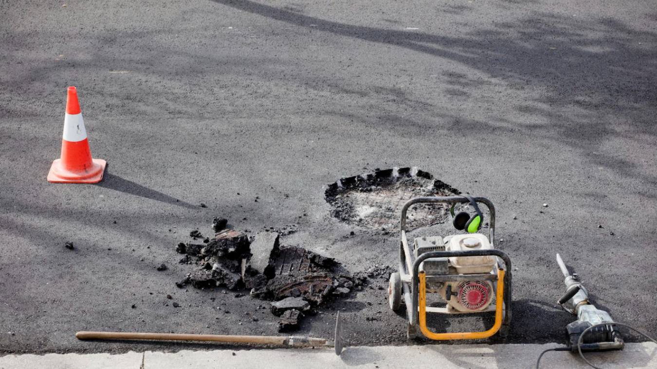The Ultimate Guide to Commercial Asphalt Repair: Save Time and Money