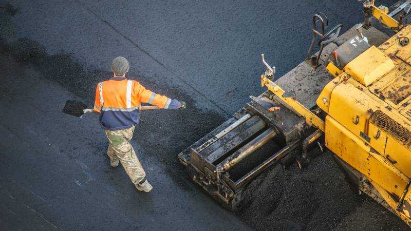 Maintaining Your Commercial Asphalt: Top Strategies for Longevity